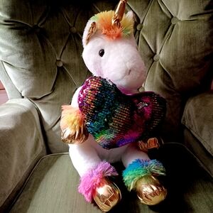 Unicorn plushie with bling rainbow heart